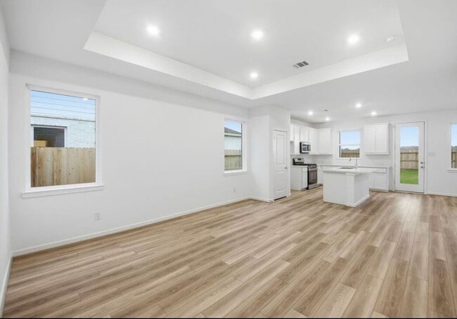 Building Photo - 21510 Coronado Grn Dr
