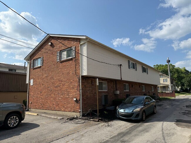 Foto del edificio - 105 W Northwood Ave