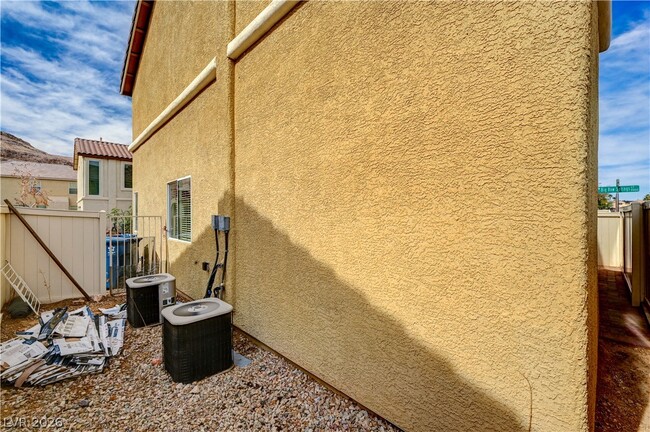 Building Photo - 9985 Big Bow Springs Ct