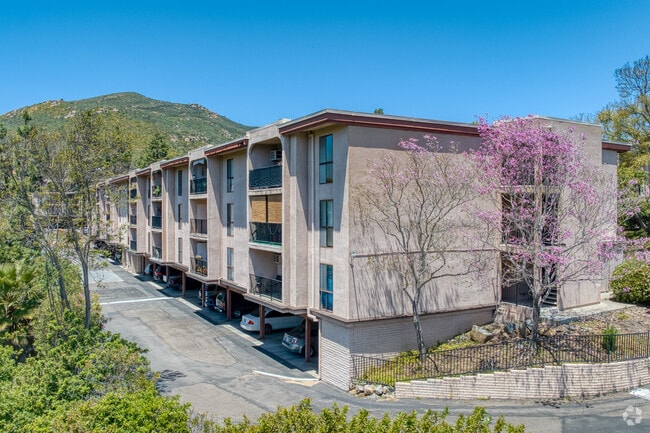 San Carlos Green Condominium