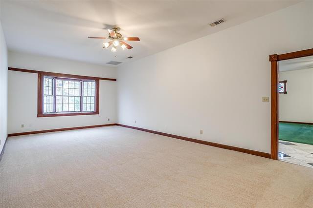 Foto del edificio - 4909 Birchman Ave