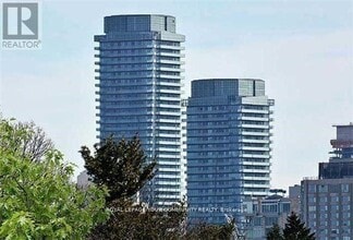Building Photo - 1080-1080 Bay St.