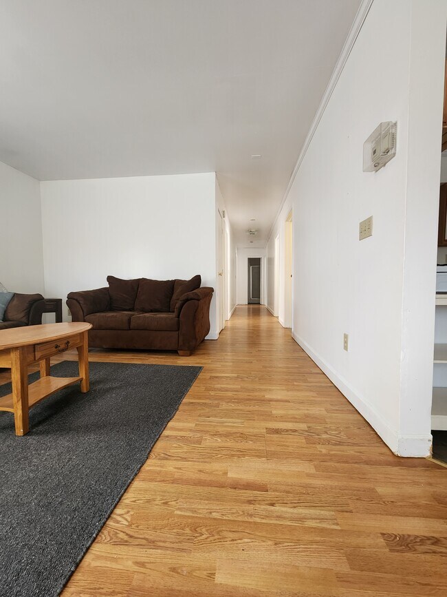 9 Forbes Pl Unit APARTMENT B, Fredonia, NY 14063 Condo for Rent in