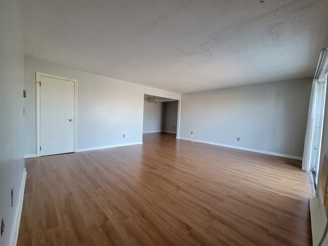 Photo - 300 Smithfield Rd Apartment