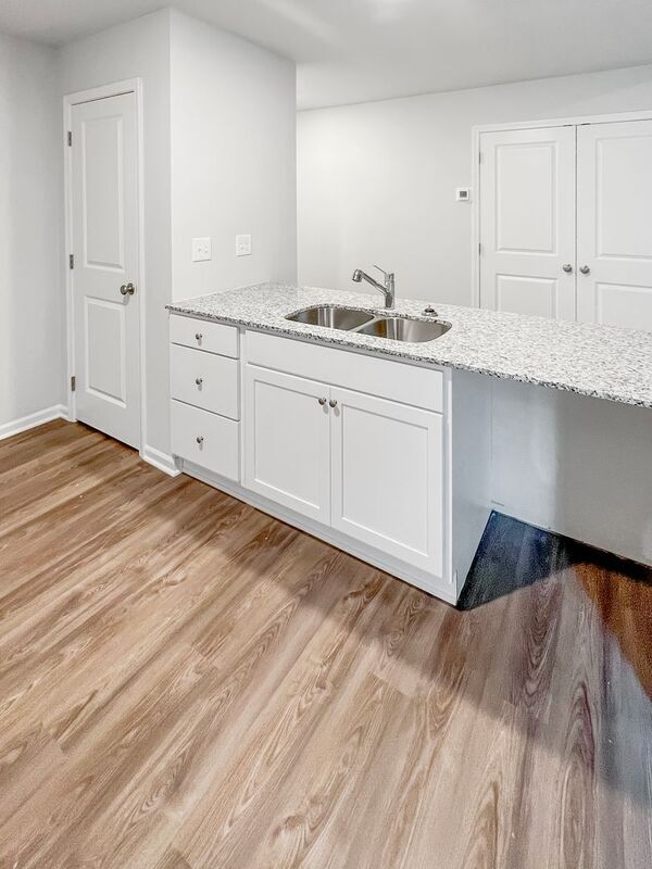 Building Photo - 4029 Highland Ave