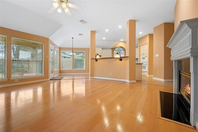 Foto del edificio - 12119 Ember Isles Ln