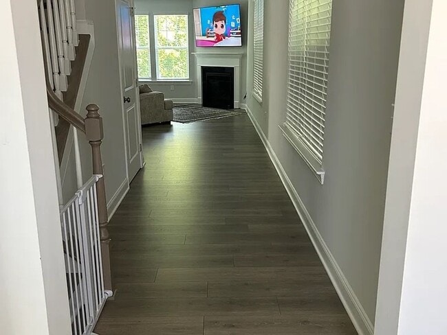 Foto del edificio - Charming 4BR House in Holly Springs
