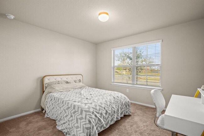 Building Photo - 143 Periwinkle Ln