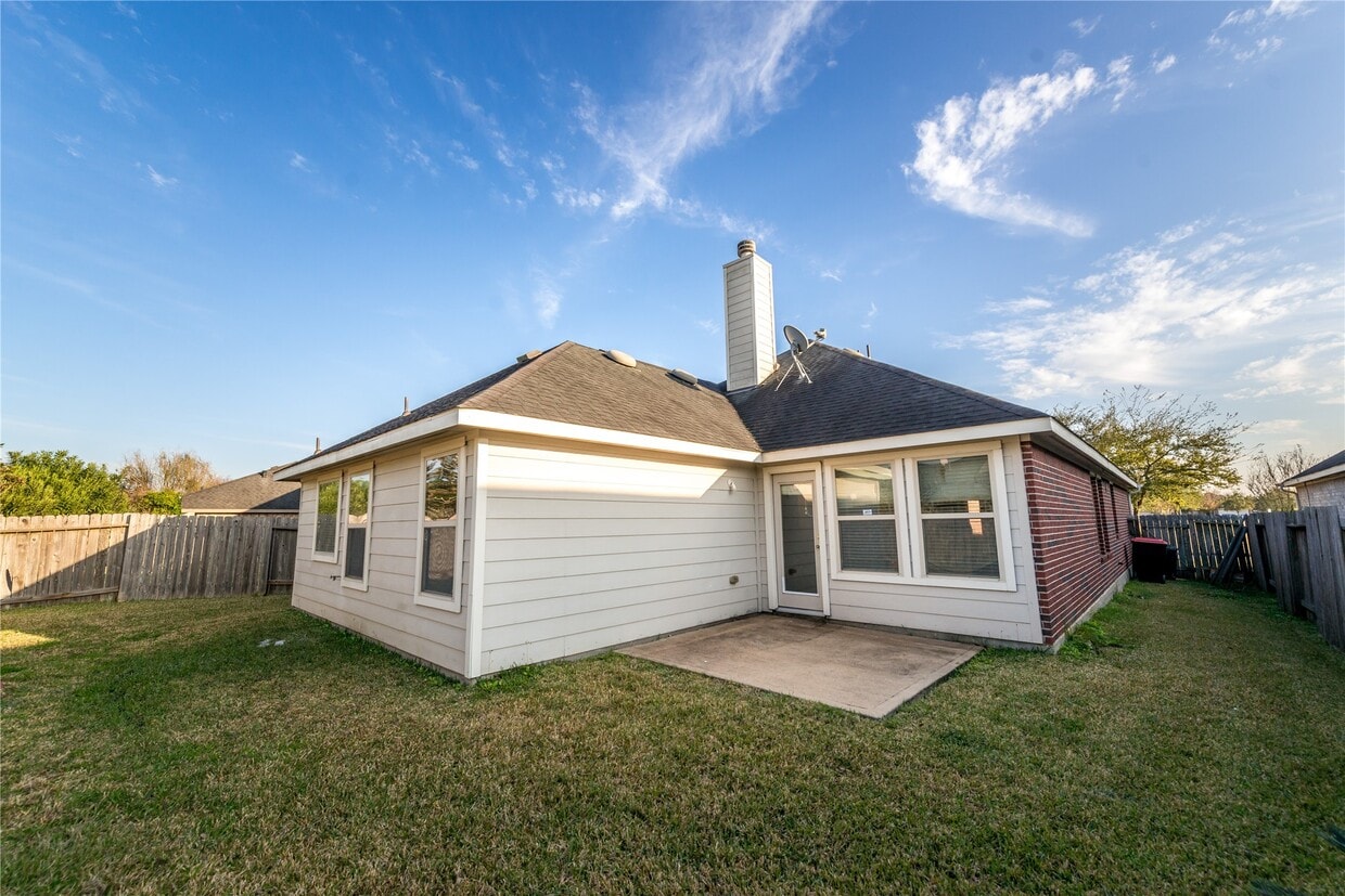 Foto del edificio - 19214 Garrett Knolls Ln