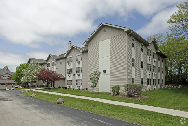 Foto del edificio - Maple Crest 55+ Adult Community