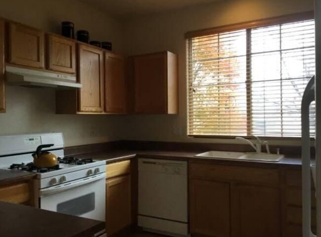 Building Photo - 7610 Cree Cir