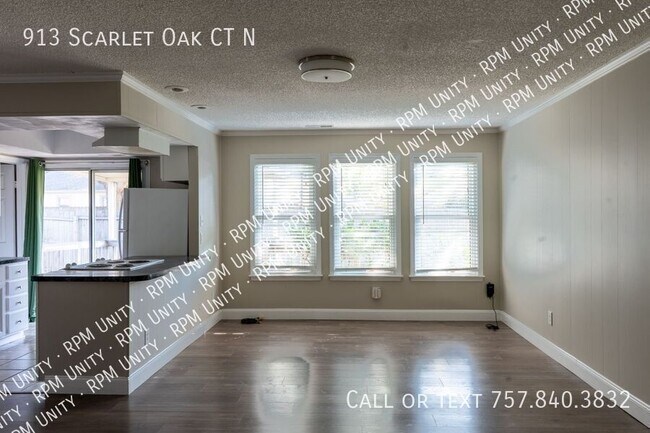 Foto del edificio - 913 Scarlet Oak Ct N