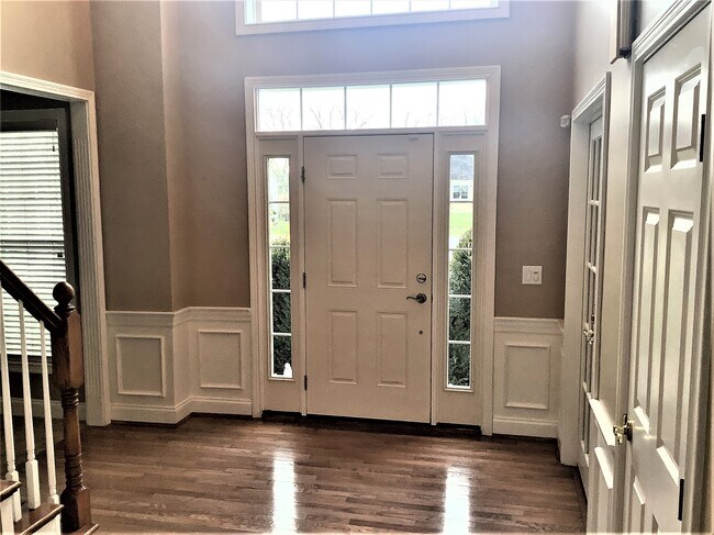 Foto del edificio - 6272 Chappellfield Drive