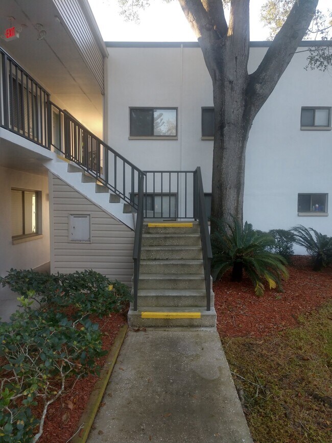 Foto del edificio - 2 Bedroom/2 Bath Palm Harbor Condo