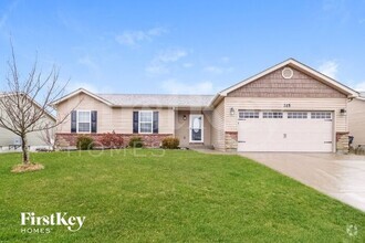 Building Photo - 215 Rolling Rock Creek Dr