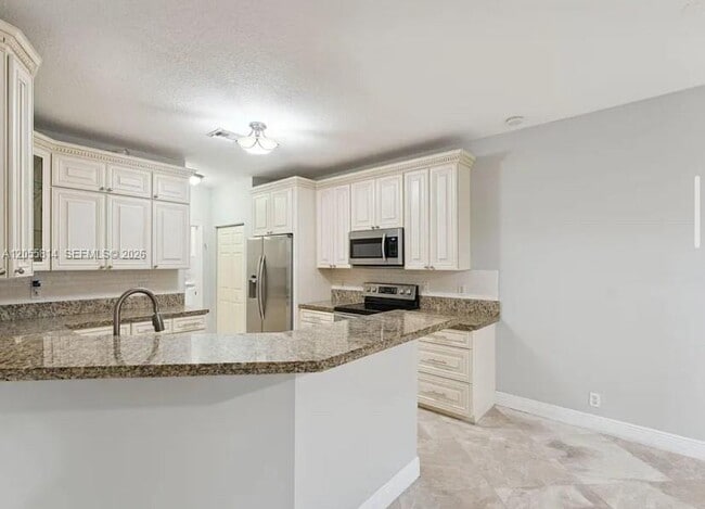 Foto del edificio - 975 Amy Ridge Ct