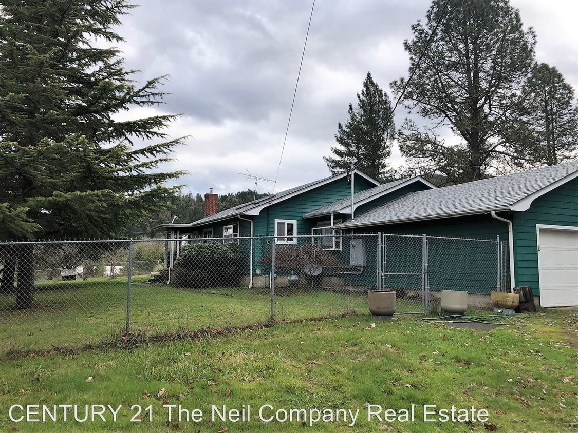 Primary Photo - 3 br, 2 bath House - 19677 North Umpqua Hwy