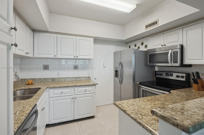 Foto del edificio - 3505 S Ocean Dr
