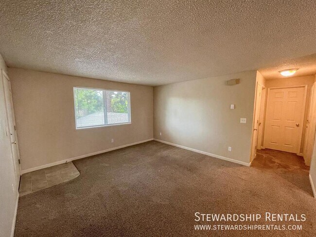 Foto del edificio - 1359 Liberty St NE