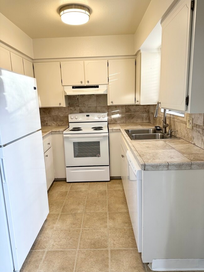 1300 Brinkby Ave Unit 3, Reno, NV 89509 Apartments in Reno, NV