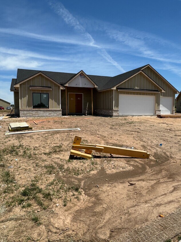 Foto del edificio - 780 Trails End Ct