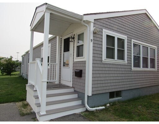 Primary Photo - 9 Saltworks Ln