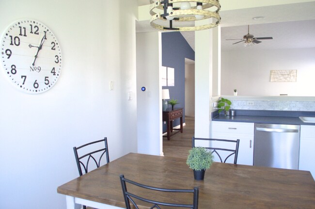 Building Photo - 12223 Split Granite Dr