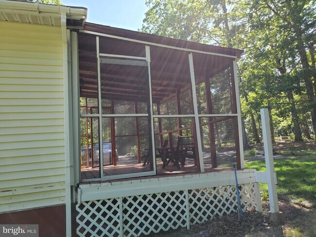 Building Photo - 10727 Cooktown Rd