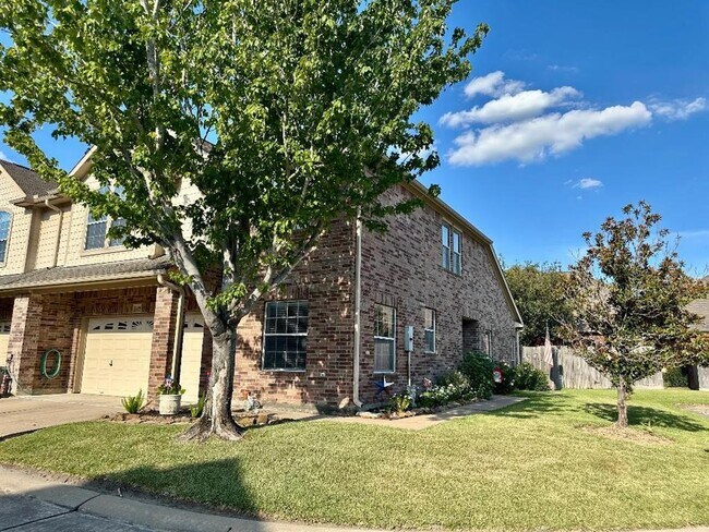 Foto del edificio - 8906 Keymill Dr