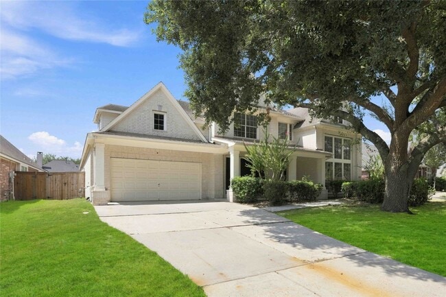 Building Photo - 14715 Golden Bough Ln