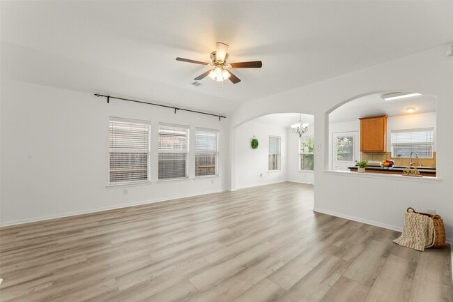 Building Photo - 25118 Hazel Ranch Dr