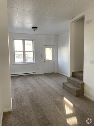 Building Photo - 628 Walton St