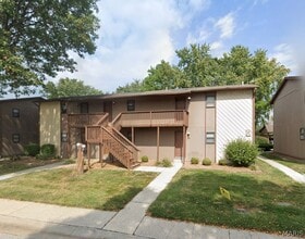 Building Photo - 97 Peachtree Ln