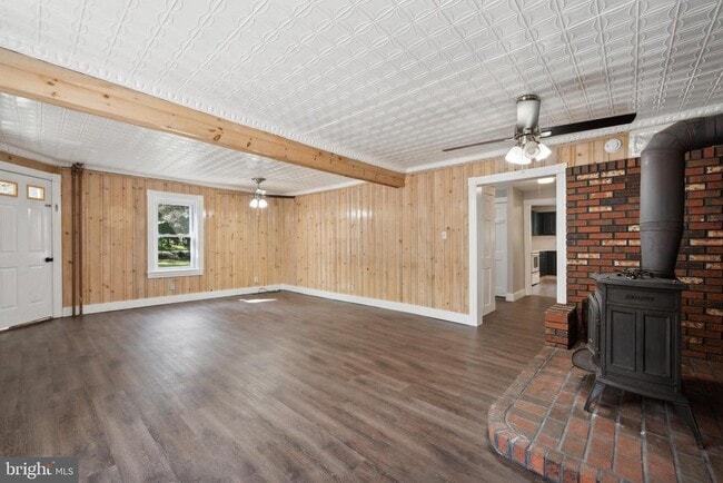 Building Photo - 120 4 Mile Rd
