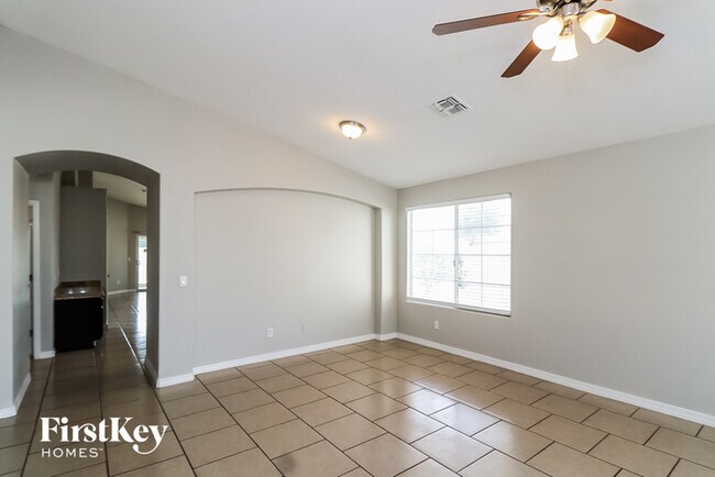 Foto del edificio - 7569 W Nicolet Ave