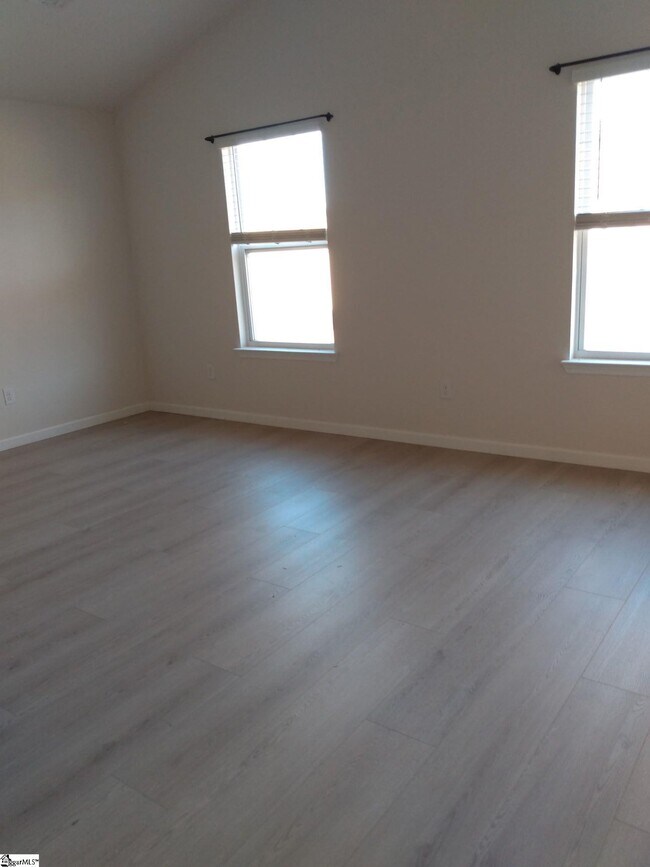 Foto del edificio - 1057 Longstone Wy