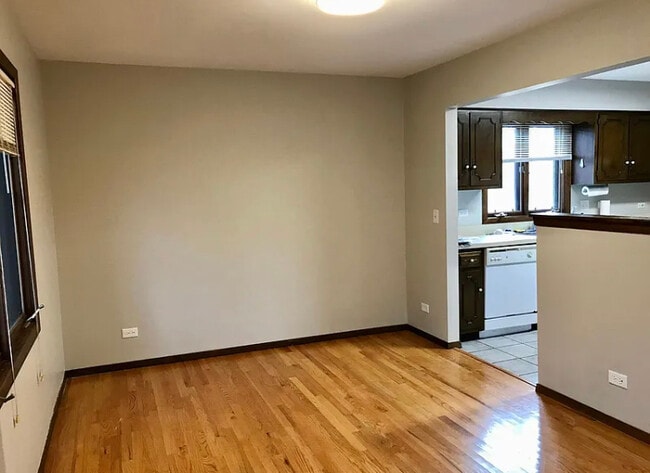 Building Photo - 1500 Kenyon Dr