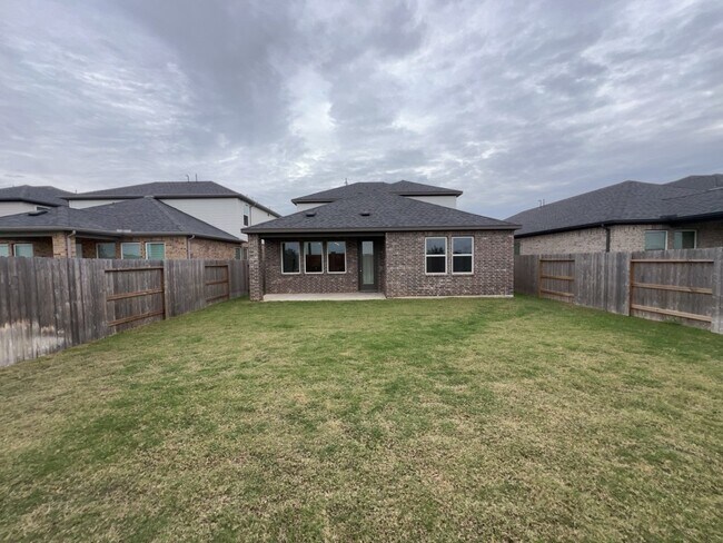 Foto del edificio - 9719 Lucky knot Ln