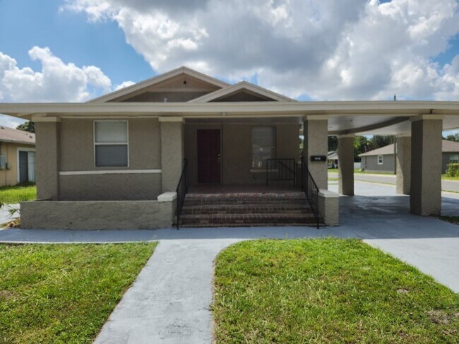 Foto del edificio - 3301 E 27th Ave