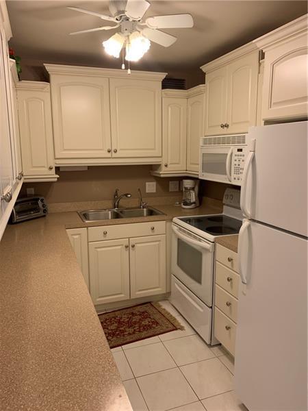 Foto del edificio - 570 Durham Cir