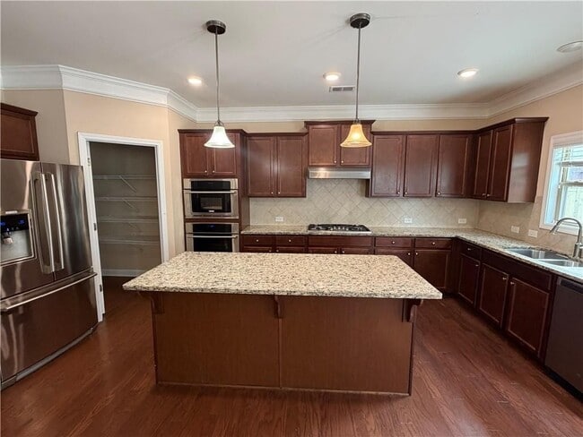 Foto del edificio - 4525 Highfield Dr