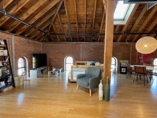 Foto del edificio - 251 Heath St