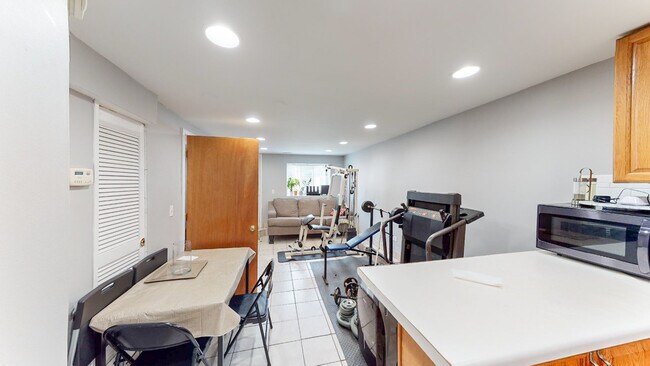 Foto del edificio - 909 S Bell Ave