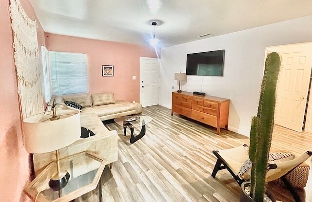 Foto del edificio - 4152 W 107th St