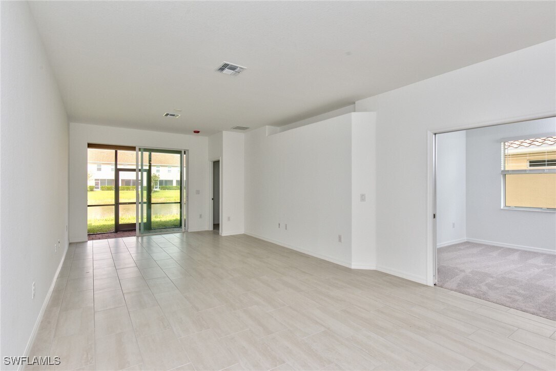 Foto principal - 2591 Vine Ave