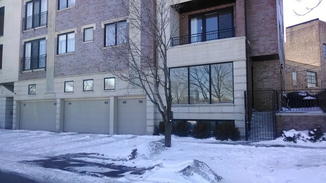 Foto del edificio - 2600 W Grand Ave