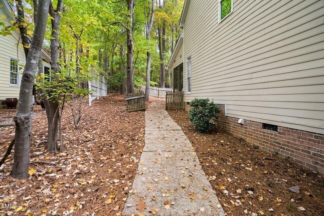 Building Photo - 1008 W Sterlington Pl
