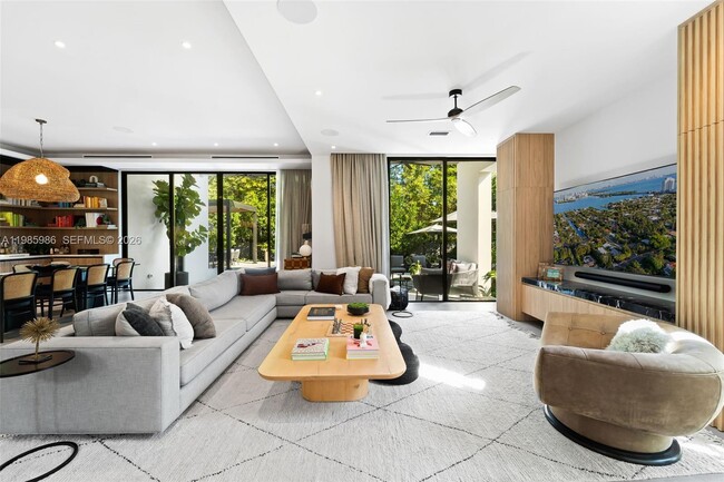 Foto del edificio - 8246 NE 2nd Ct