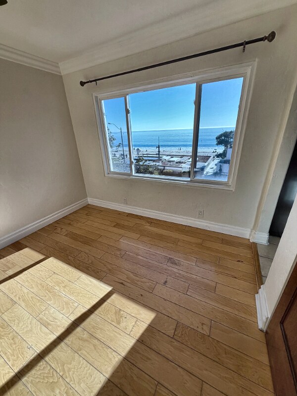 Foto del edificio - 212 N Coast Hwy