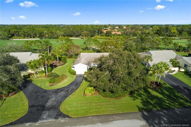 Foto del edificio - 2108 NW Greenbriar Ln